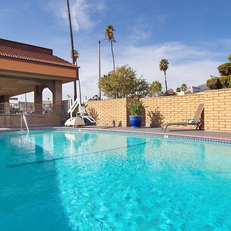 Best Western Pasadena Inn Εξωτερικό φωτογραφία