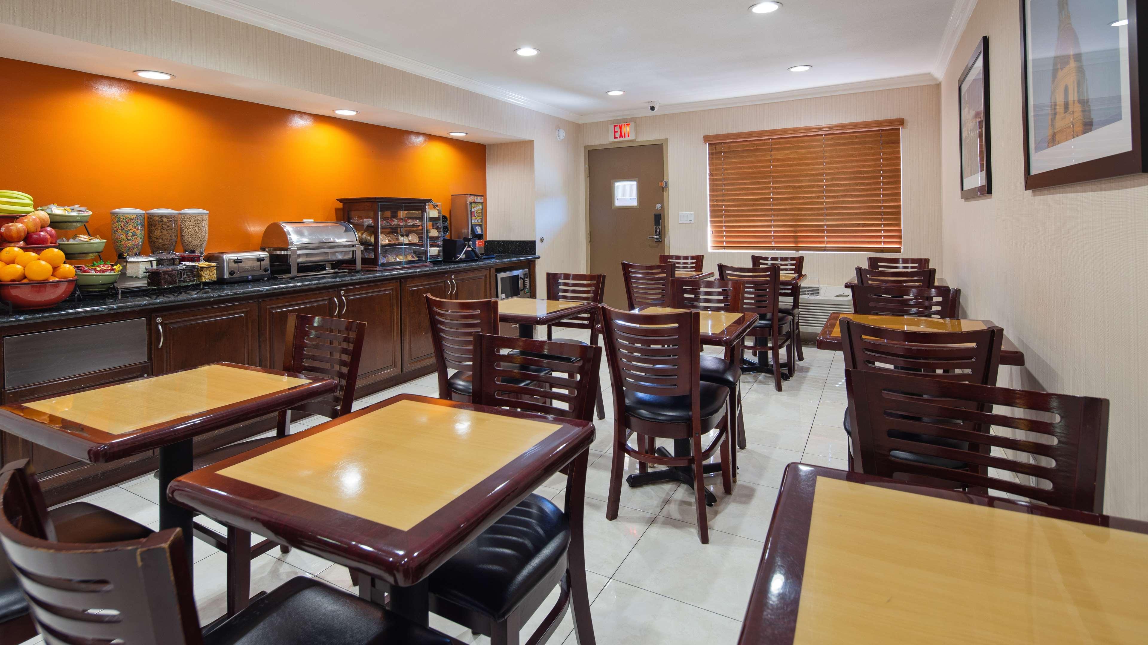 Best Western Pasadena Inn Εξωτερικό φωτογραφία